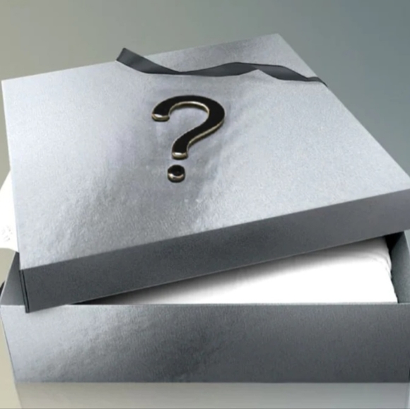 70 Pieces Fashion Jewelry Mystery Box Minimum $1000 Value